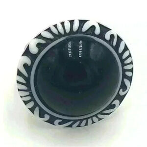 Vintage black leaf cocktail ring